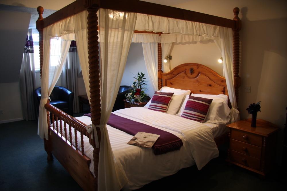 The White Hart Inn Llandeilo Luaran gambar